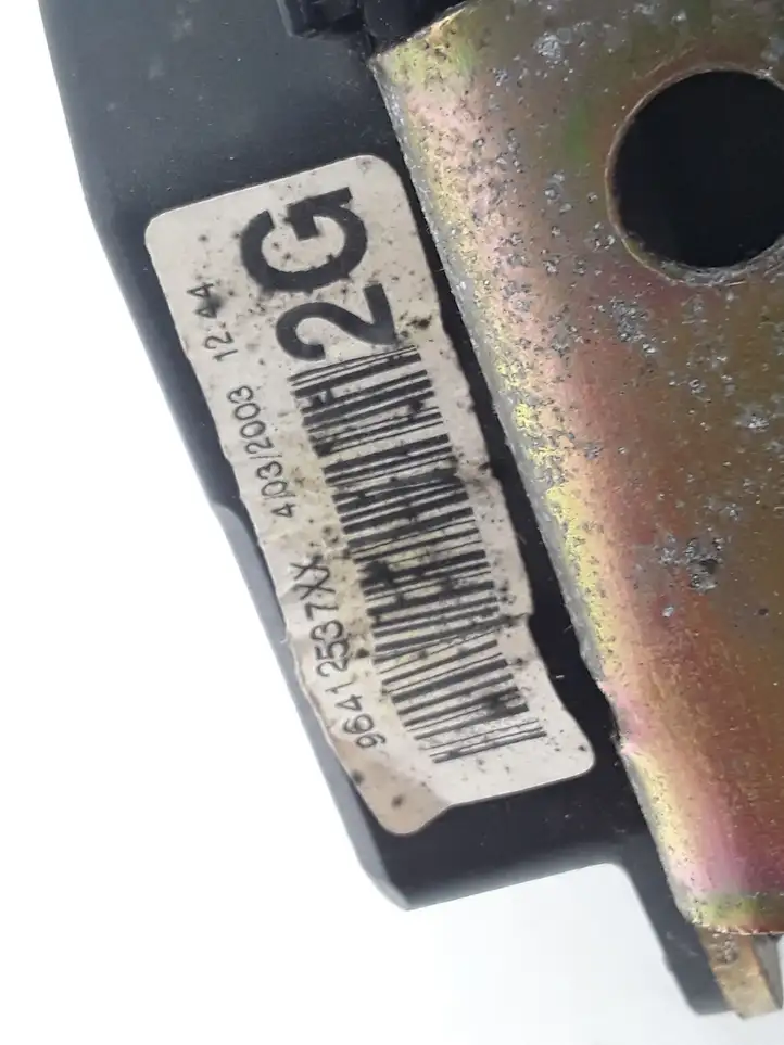 Peugeot 307 CC (2001 - 2005) 96412537XX Задний ремень безопасности — фото 7