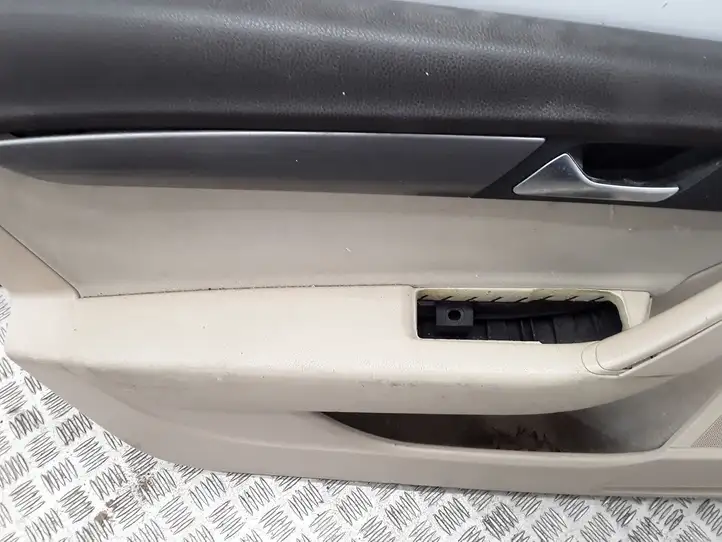 Volkswagen PASSAT B7 (2011 - 2014) 3AB867011 Обшивка передней двери — фото 7