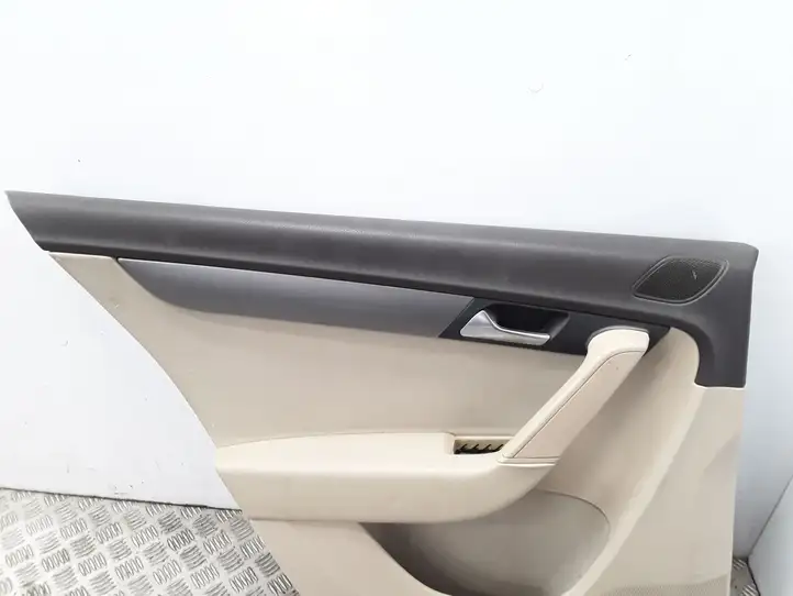 Volkswagen PASSAT B7 (2011 - 2014) 3AE867211 Обшивка задней двери — фото 3