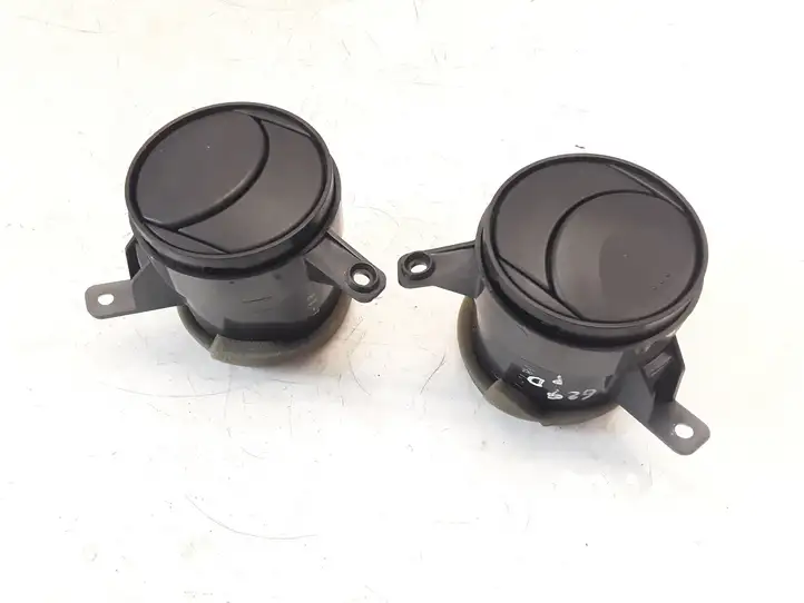 Mazda 2 (2007 - 2010) D65264930 Боковой воздушный дефлектор — фото 4