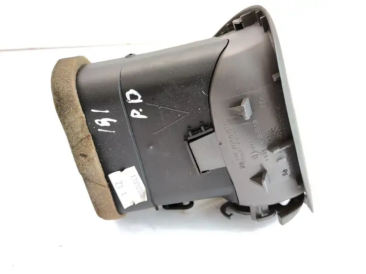 Peugeot 206 (1998 - 2012) 9632184377 Боковой воздушный дефлектор — фото 5