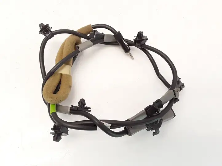 Mazda 2. (2007 - 2010)  C861371 Радио антенна