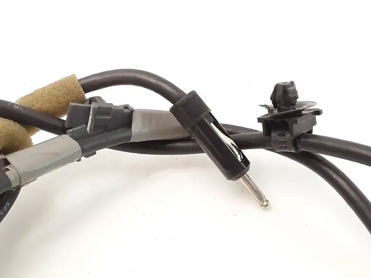 Mazda 2. (2007 - 2010)  C861371 Радио антенна