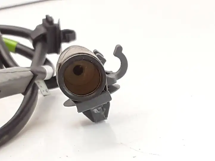 Mazda 2. (2007 - 2010)  C861371 Радио антенна