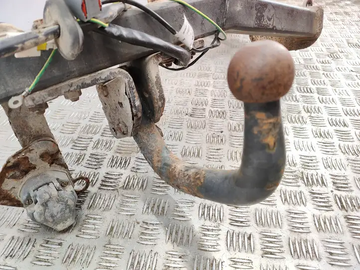 Citroen C5 (2004 - 2008)  9653200980 Съемный крюк