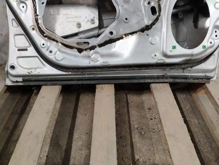 Toyota Avensis T270 (2009 - 2012) 1F7 Дверь — фото 5