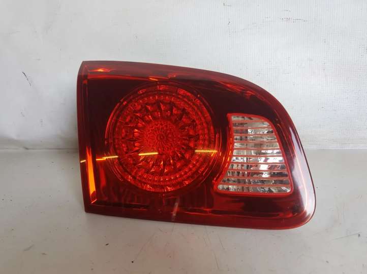 Hyundai Santa Fe (2005 - 2009)  924052B0 Задний фонарь в крышке багажника