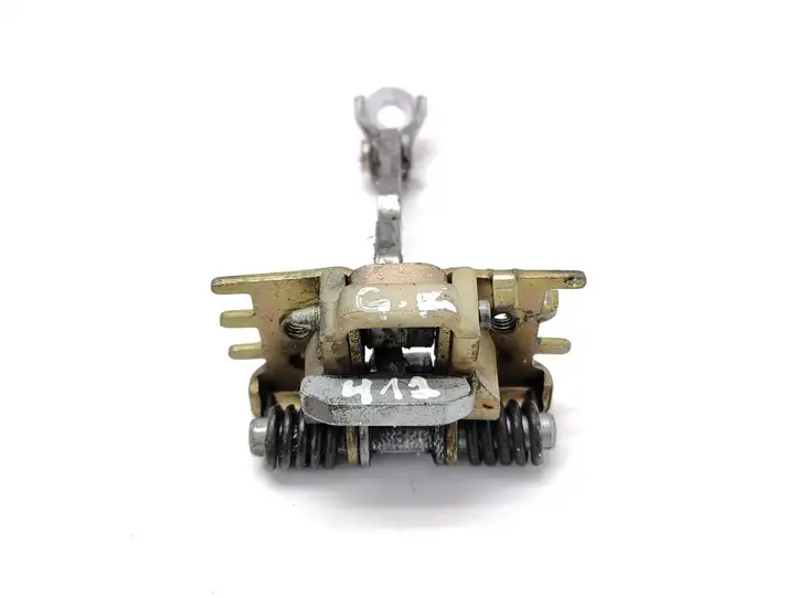 Renault Espace -  Grand espace IV (2004 - 2014)   Ограничитель открывания задней двери