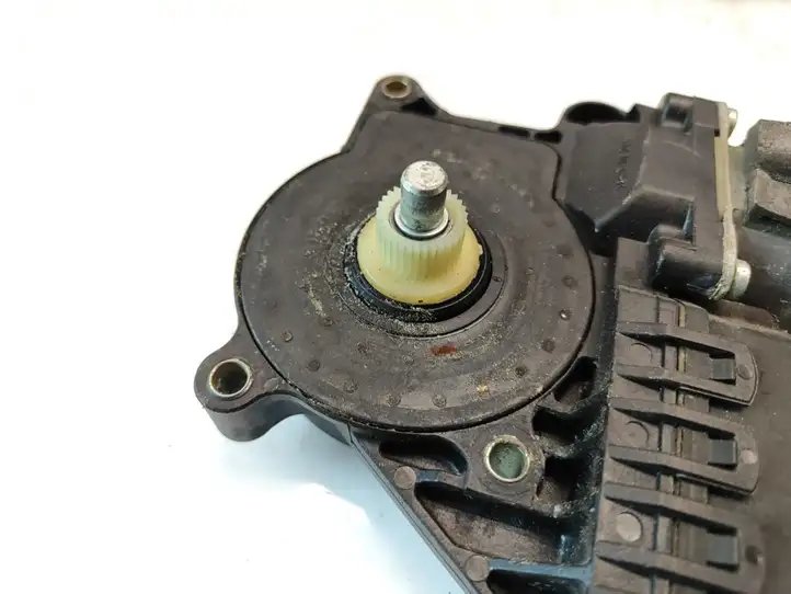 Ford Mondeo Mk III (2000 - 2007) 0130821773 Стеклоподъемник задней двери — фото 4