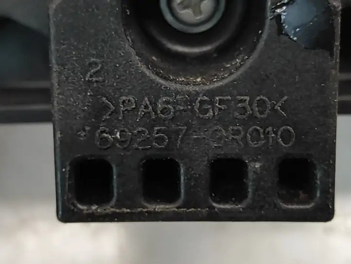 Toyota RAV 4 (XA30) (2006 - 2016) 692570R010 Наружная ручка задней двери — фото 6