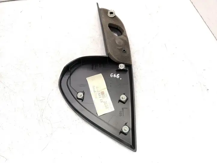 Volkswagen up! (2011 - )  1S0837974E Пластиковая отделка зеркала