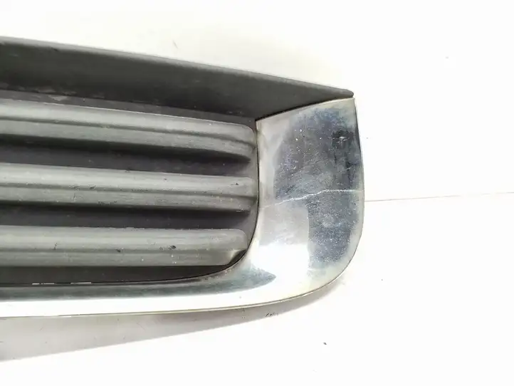 Opel Insignia A (2008 - 2017) 551004542 Решетка противотуманной фары — фото 2