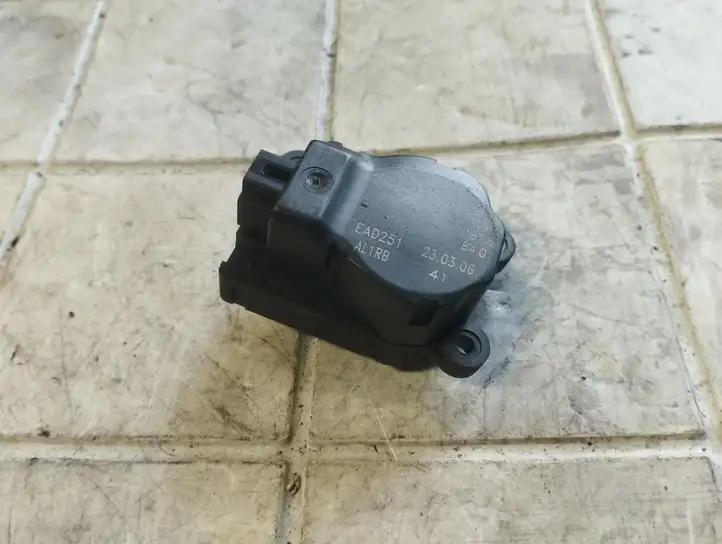 Ford S-MAX (2006 - 2010) 3M5H19E616AB Двигатель задвижки потока воздуха — фото 4