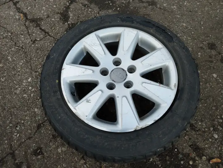 Audi A4 S4 B7 8E 8H (2004 - 2009) Легкосплавный колесный диск R16 — фото 1