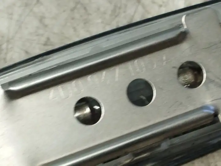 Audi A6 (2004 - 2008)  4D0947105A Другой фонарь салона