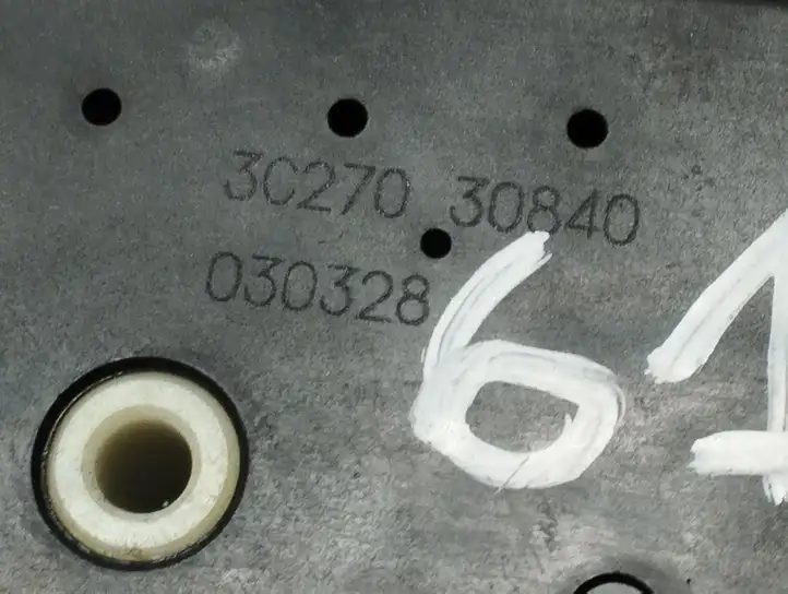 Nissan Primera (2001 - 2008) 3C27030840 Двигатель задвижки потока воздуха — фото 3