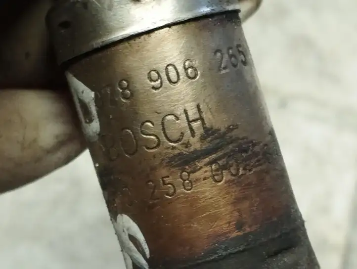 Audi A8 S8 D2 4D (1999 - 2002) 078906265A Лямбда-зонд — фото 2