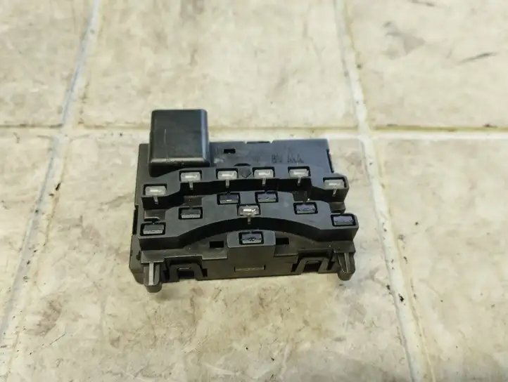Seat Altea XL (2004 - 2015) 1K0959654 Датчик угла поворота руля — фото 1