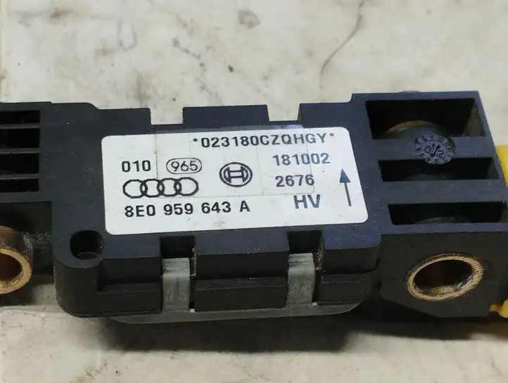 Audi A4 S4 B7 8E 8H (2004 - 2009) 8E0959643A Датчик удара SRS — фото 2