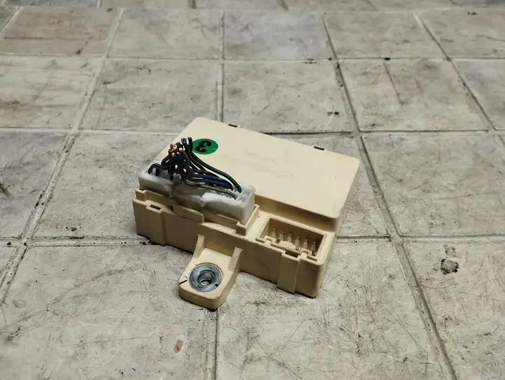 Kia Sportage (2008 - 2010)  919401F030 Другие блоки управления / модули