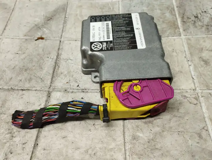 Volkswagen Tiguan (2007 - 2011)  5N0959655R Блок управления надувных подушек