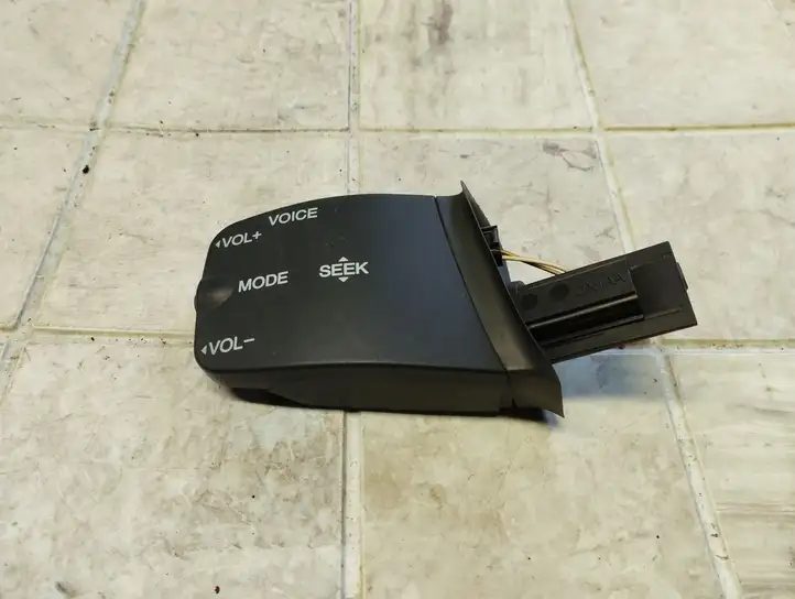 Ford C-Max (2007 - 2010)  758709 Мултифункционный включатель управления / ручка