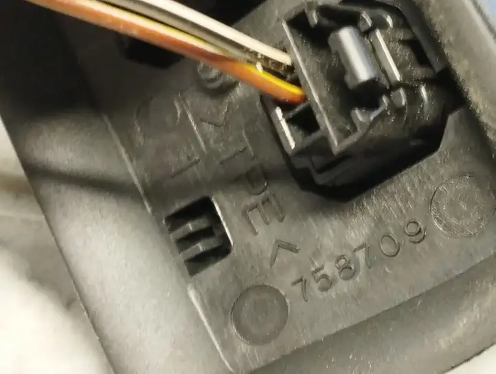 Ford C-Max (2007 - 2010)  758709 Мултифункционный включатель управления / ручка