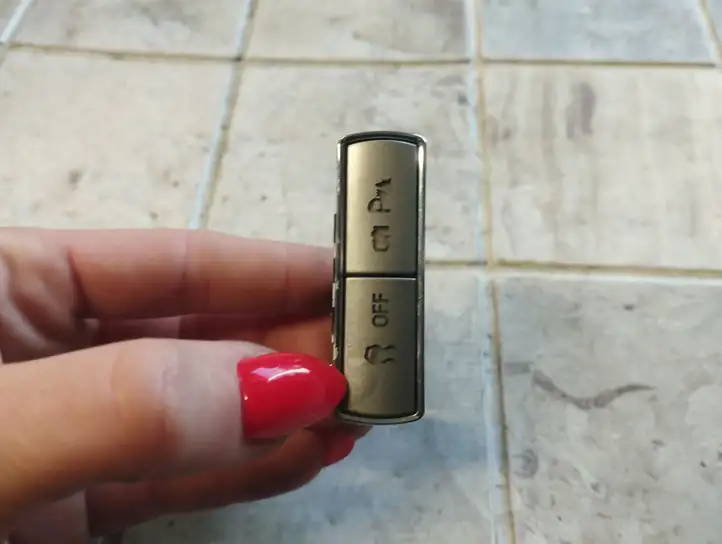 Ford S-Max (2006 - 2010)  6M2T2C418BE Выключатель ASR)