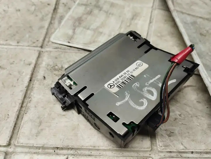 Mercedes-Benz C W203 (2000 - 2007)  A2035450332 Экран сенсорного экрана парковки PDC