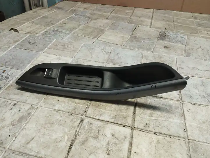 Ford Focus (2011 - 2015) BM51A240A40 Кнопка стеклоподъемников — фото 1