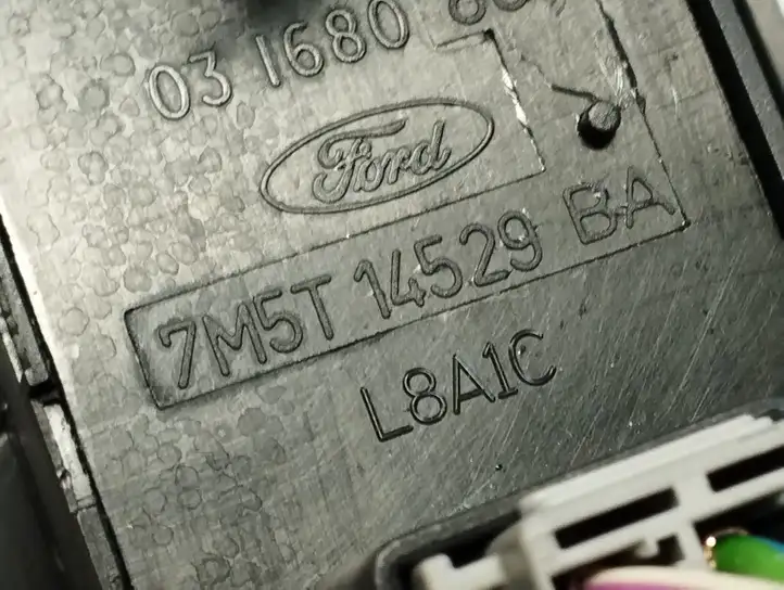 Ford C-MAX I (2007 - 2010) 7M5T14529BA Кнопка стеклоподъемников — фото 2