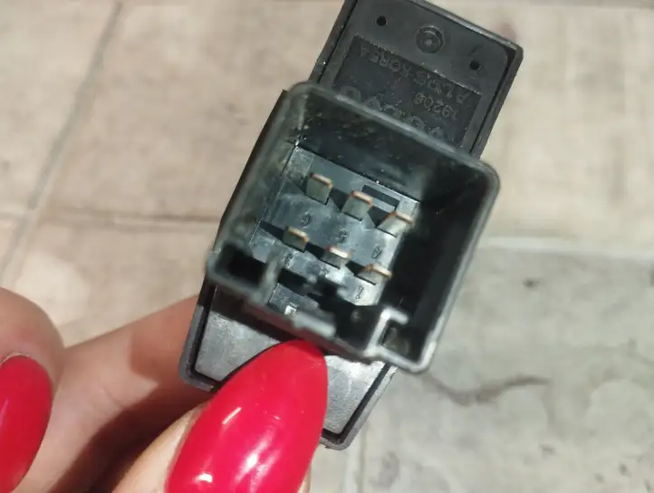 Volvo V70 (2000 - 2004)  9472275 Кнопка стеклоподъемников