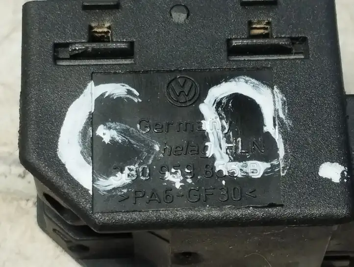Volkswagen Golf IV (1998 - 2005) 3B0959855B Блок кнопок стеклоподъемников — фото 2