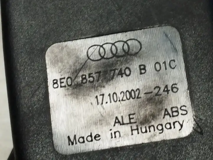 Audi A4 S4 B7 8E 8H (2004 - 2009) 8E0857740B Замок заднего ремня — фото 2