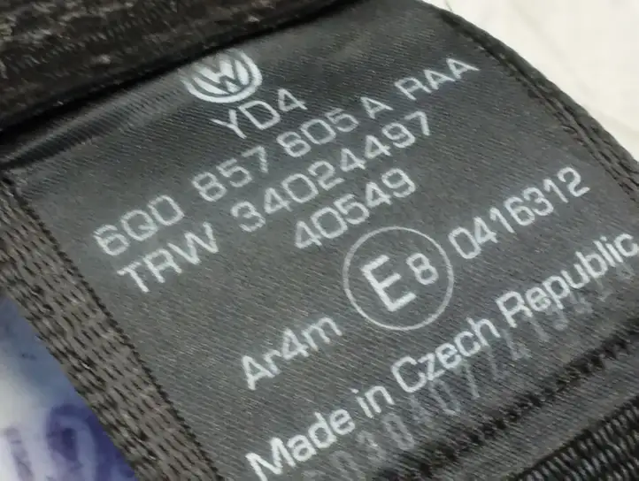 Volkswagen Polo (2005 - 2009) 6Q0857805A Передний ремень безопасности — фото 2