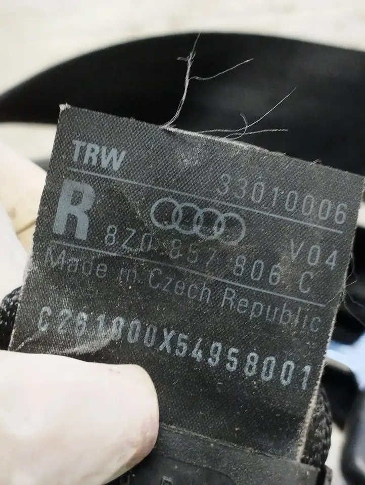 Audi (1999 - 2007) 8Z0857806C Задний ремень безопасности — фото 3