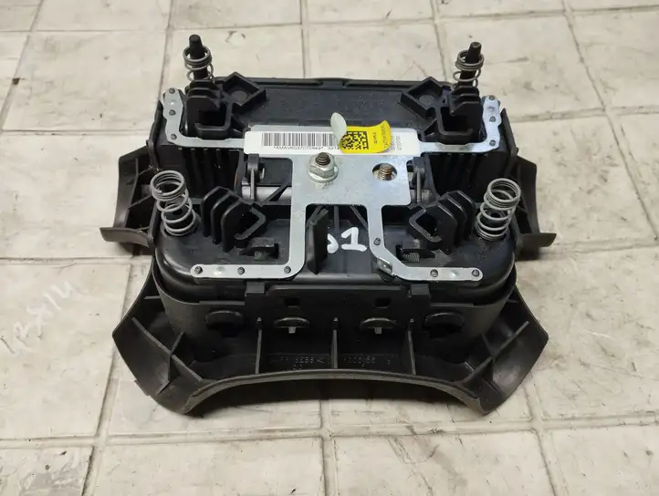 Nissan Primera (2001 - 2008) 01649703 Подушка безопасности руля — фото 4