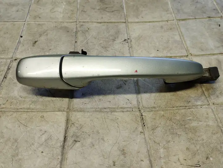 Mazda 6. (2002 - 2005)   Наружная ручка