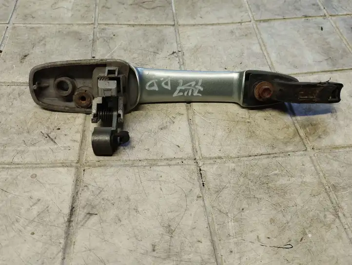 Mazda 6. (2002 - 2005)   Наружная ручка