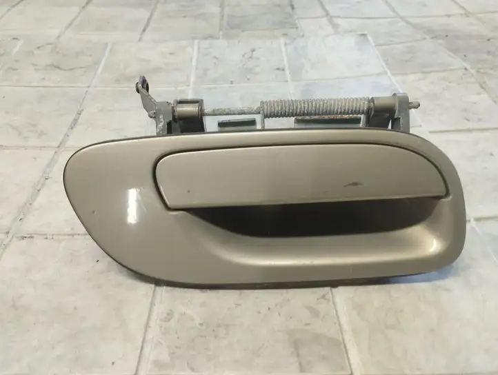 Volvo S60 (2004 - 2010)   Наружная ручка