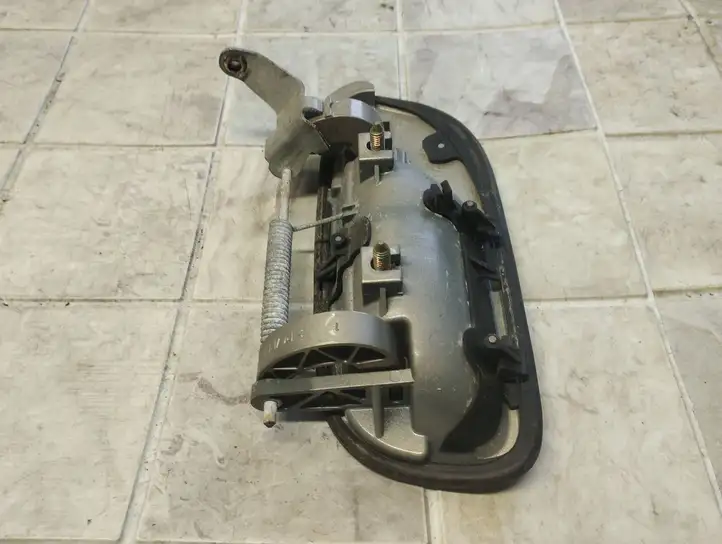 Volvo S60 (2004 - 2010)   Наружная ручка