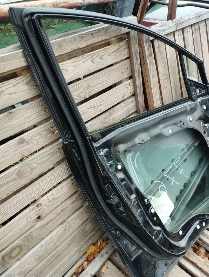 Mazda 5 (2005 - 2010) Дверь — фото 4
