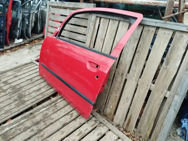 Mitsubishi Colt (2004 - 2008) Дверь — фото 2