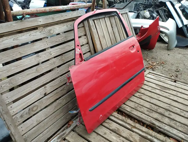 Mitsubishi Colt (2004 - 2008) Дверь — фото 4