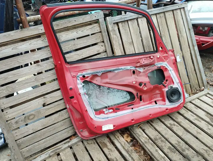 Mitsubishi Colt (2004 - 2008) Дверь — фото 6