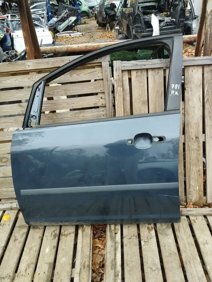 Ford C-Max (2007 - 2010)   Дверь