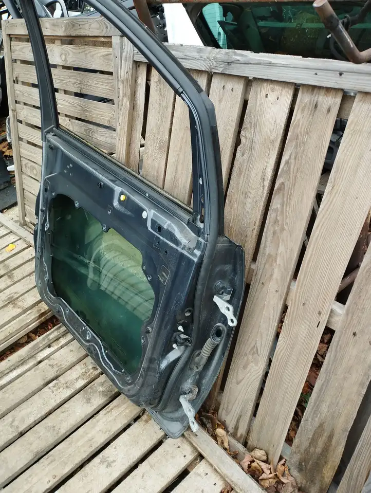 Ford C-Max (2007 - 2010)   Дверь