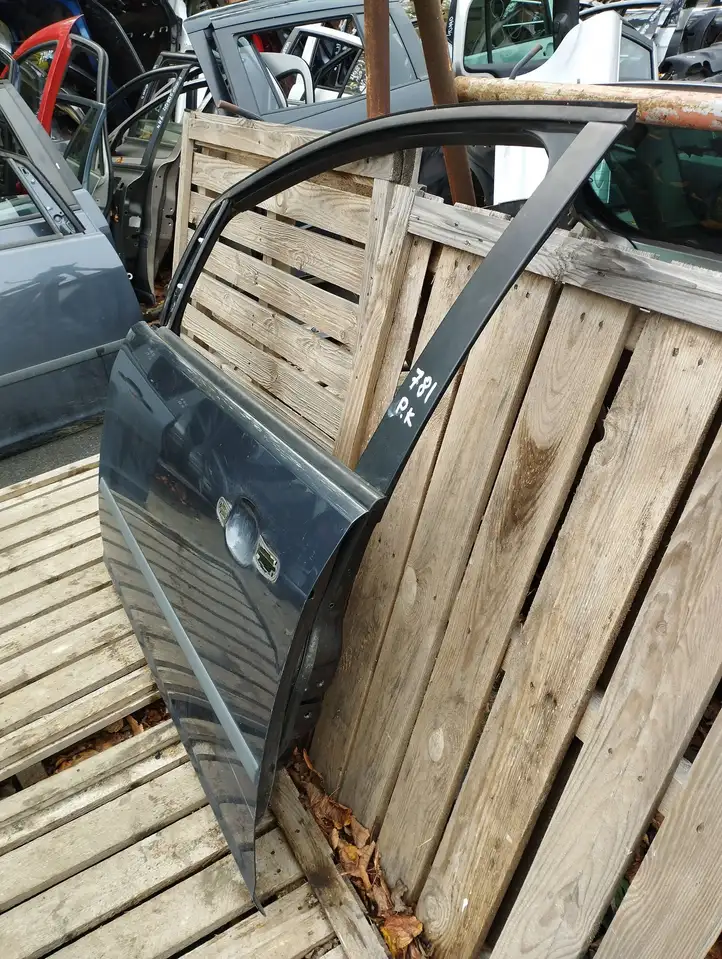 Ford C-Max (2007 - 2010)   Дверь