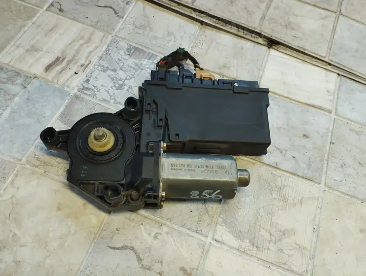 Audi A4 S4 B6 8E 8H (2000 - 2006) 0130821768 Стеклоподъемник задней двери — фото 6