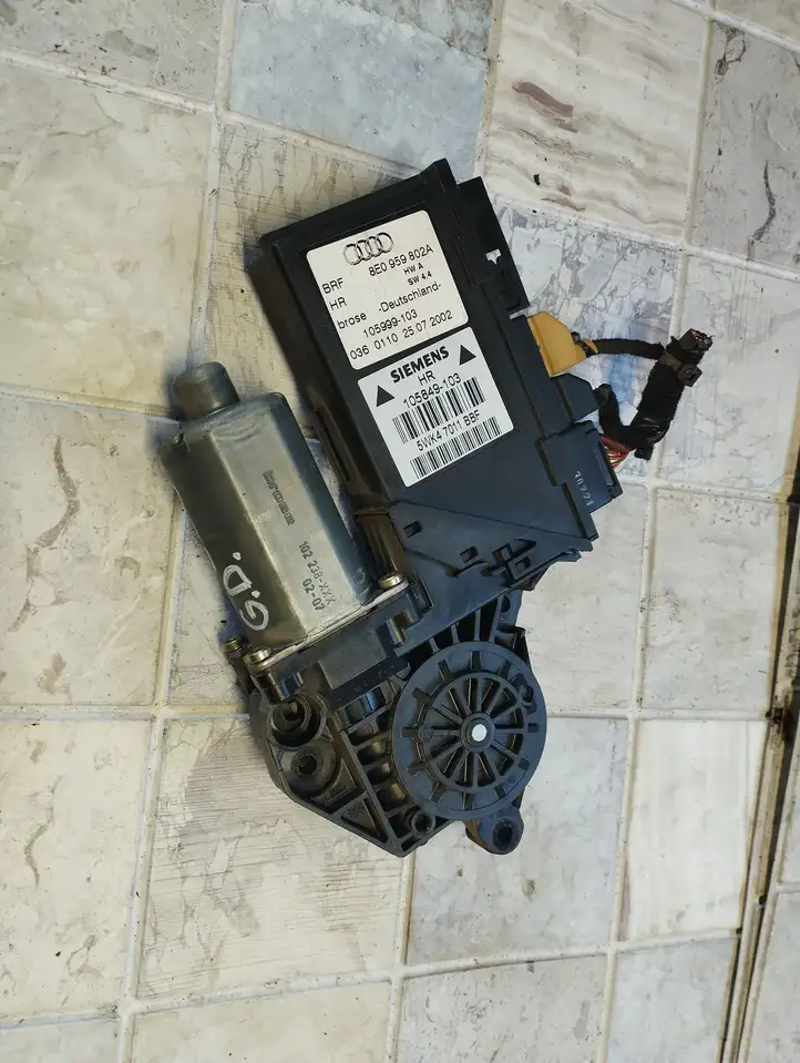 Audi A4 S4 B6 8E 8H (2000 - 2006) 0130821768 Стеклоподъемник задней двери — фото 7